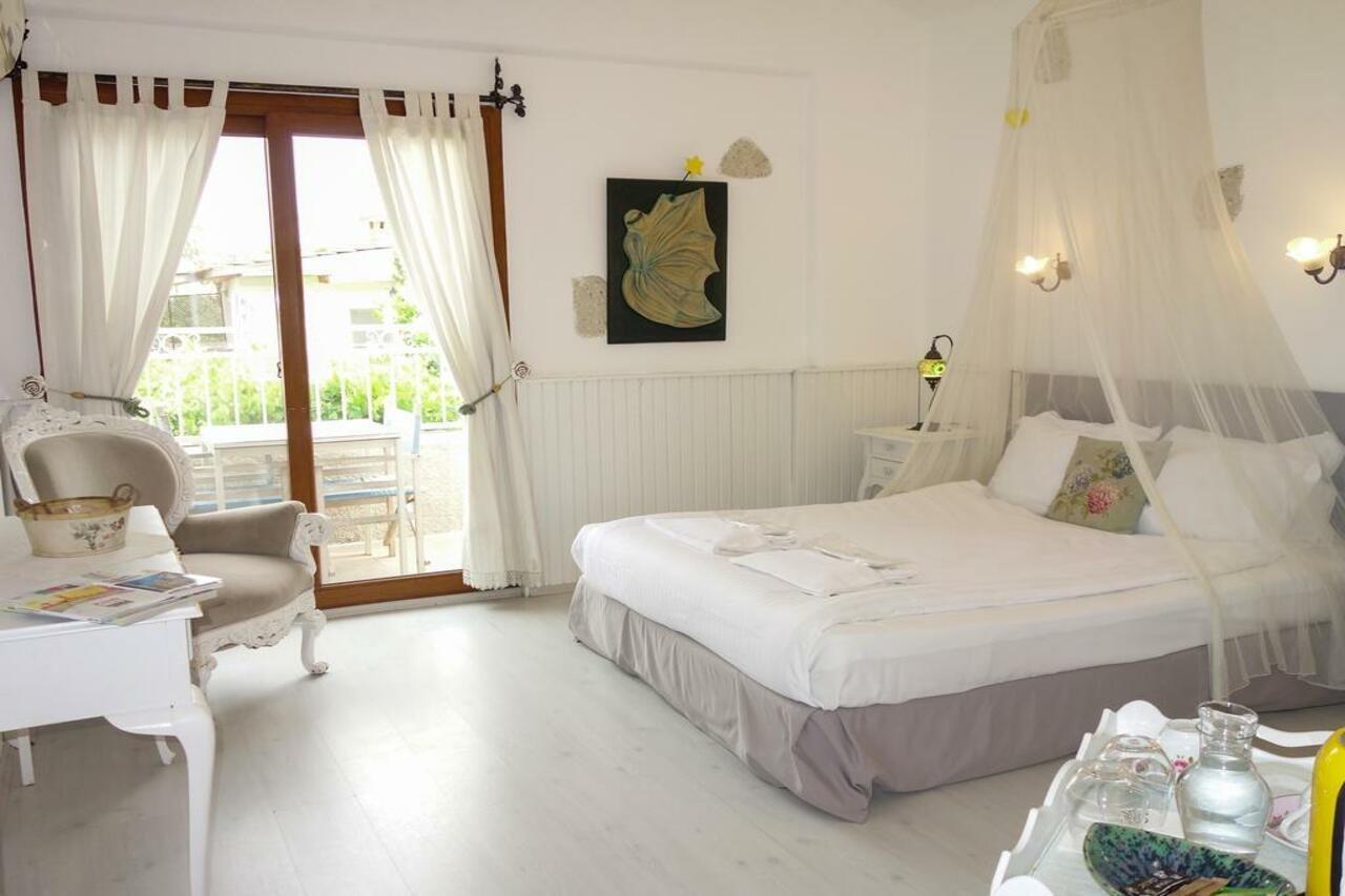 Peri Art Hotel อาเลอเจอติ ภายนอก รูปภาพ
