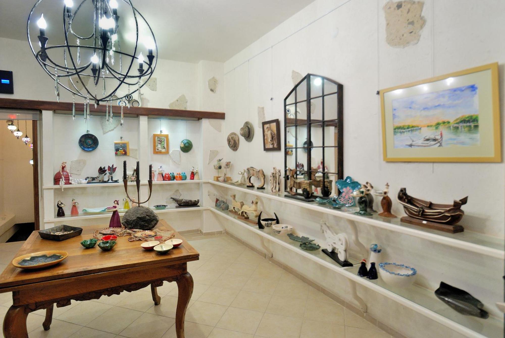 Peri Art Hotel อาเลอเจอติ ภายนอก รูปภาพ