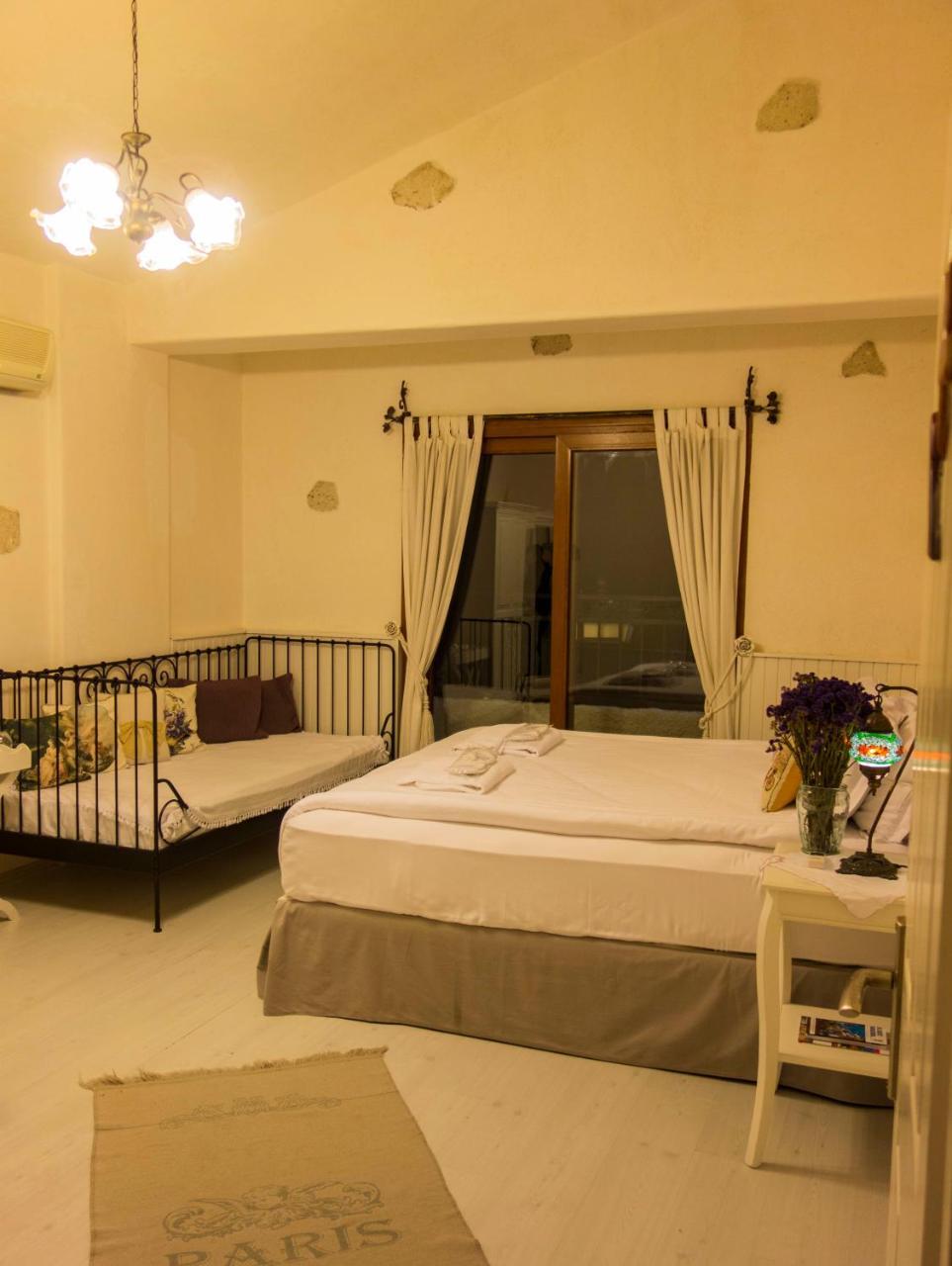 Peri Art Hotel อาเลอเจอติ ภายนอก รูปภาพ